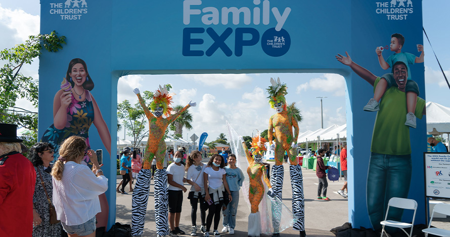  La Family Expo se llevó a cabo en cuatro eventos separados en 2021.